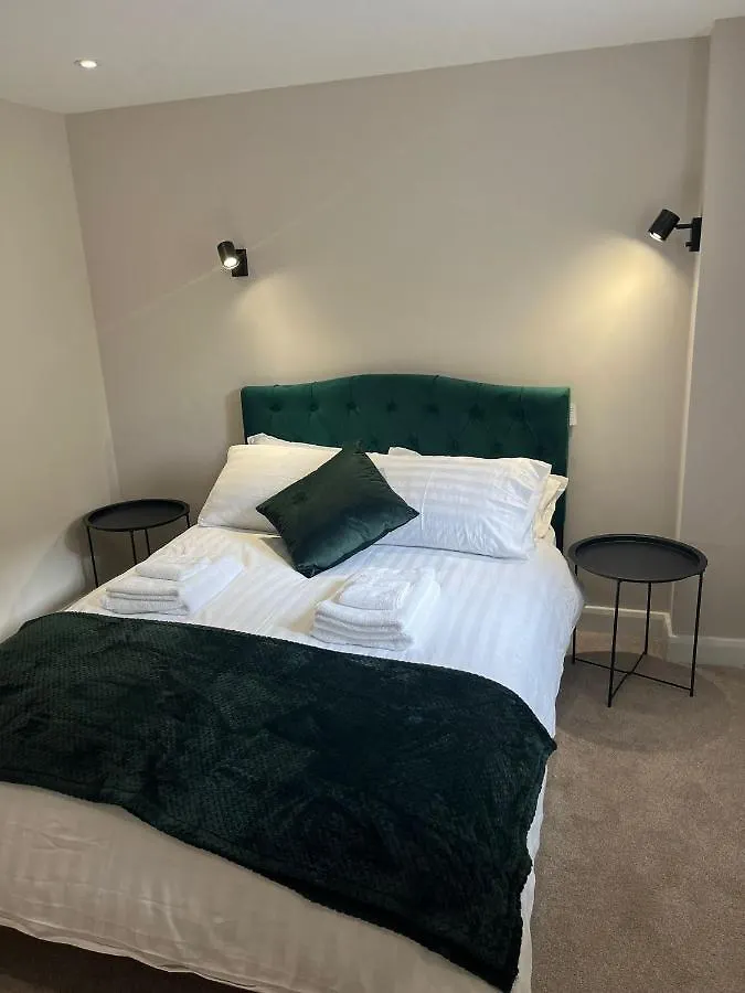 Tib Property Investments, Centenary House, 53 North St ليدز